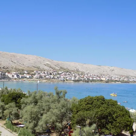 Πανσιόν Galeb Pag - At The Main 3*