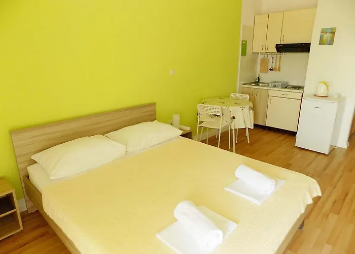 Galeb Pag - At The Main 3*