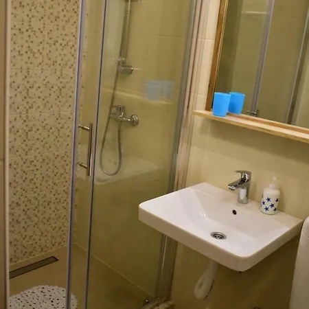 招待所 Galeb Pag - At The Main