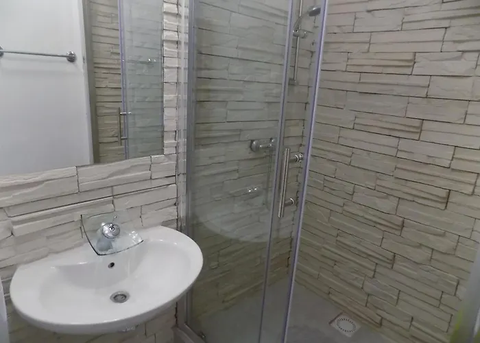 Гостевой дом Galeb Pag - At The Main Паг